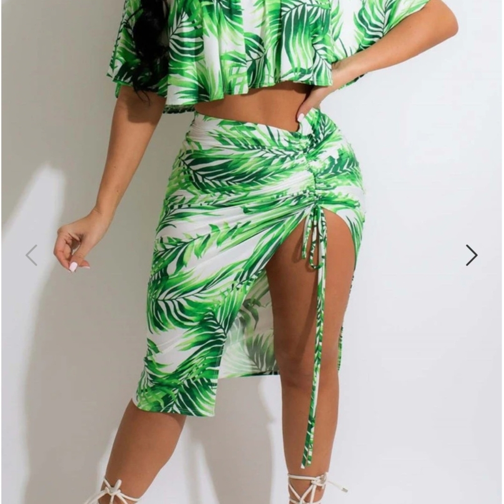 Tropical Leaf Print Two-Piece Set